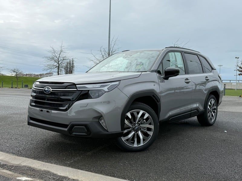 2026 Subaru Forester Hybrid Tour -, photo 2
