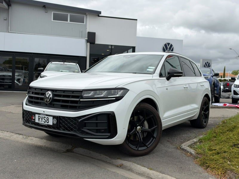 2026 Volkswagen Touareg V6s R Line, photo 2