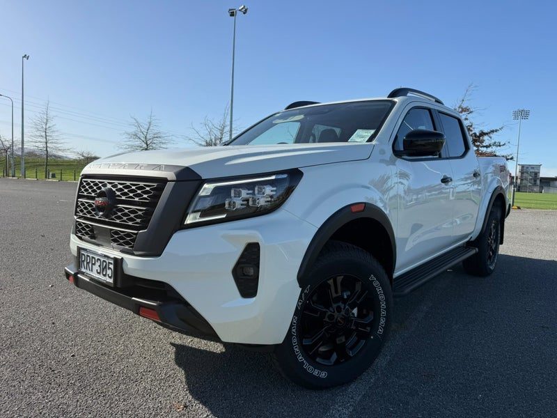 2026 Nissan Navara PRO-4X 2.3D/4WD/7AT -, photo 2