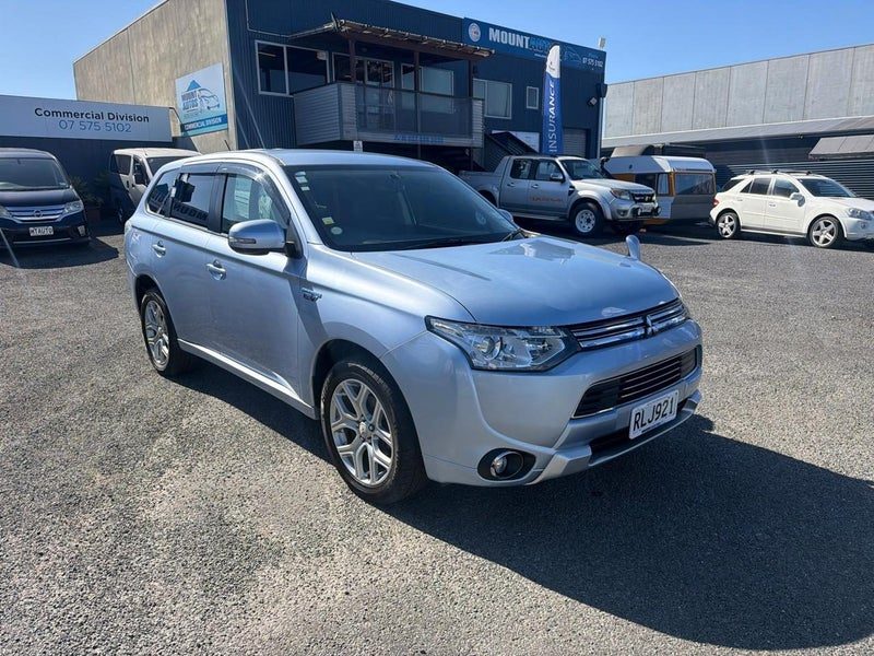 2014 Mitsubishi Outlander PHEV