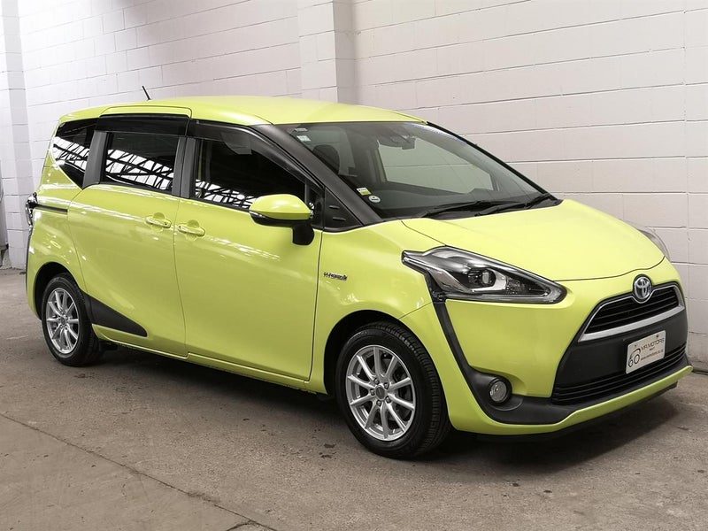 2017 Toyota Sienta Hybrid 7 seater camchain