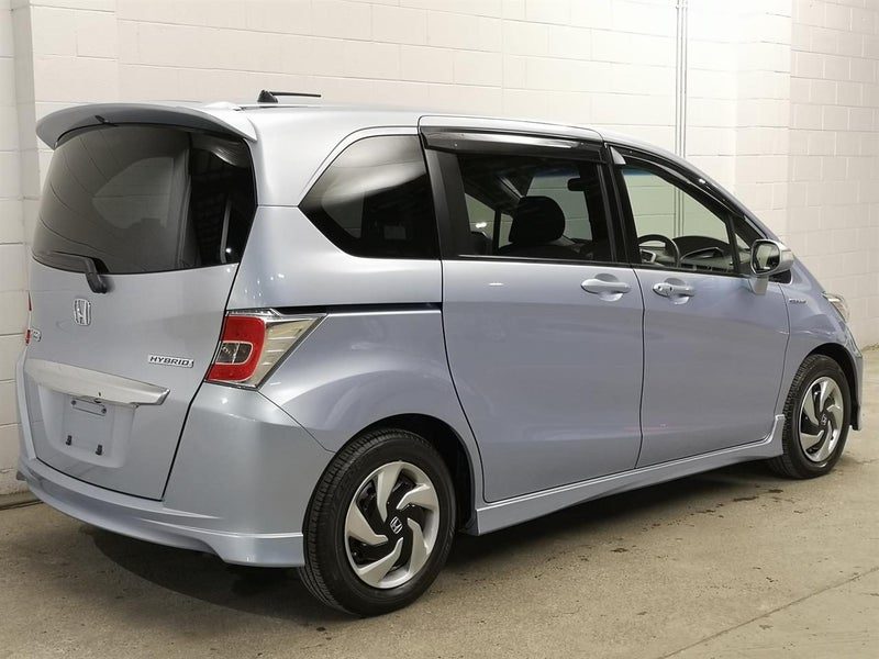 2015 Honda Freed, photo 2
