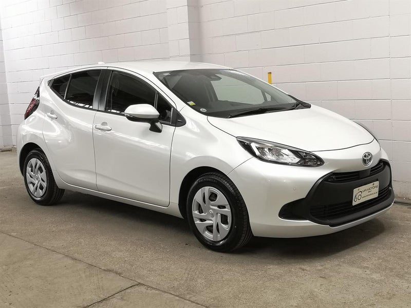 2022 Toyota Aqua New Shape G Keyless spec Camchain