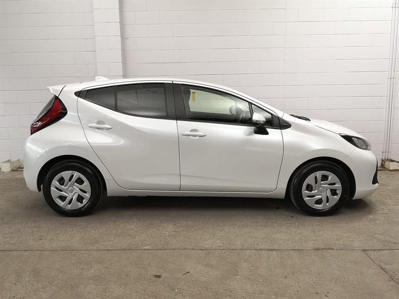 2022 Toyota Aqua New Shape G Keyless spec Camchain, photo 3