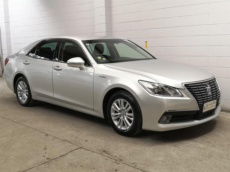 2015 Toyota Crown ROYAL SALOON HYBRID