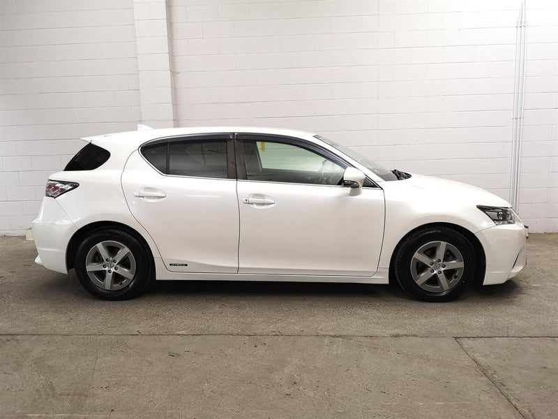 2014 Lexus CT 200h Hybrid, photo 3