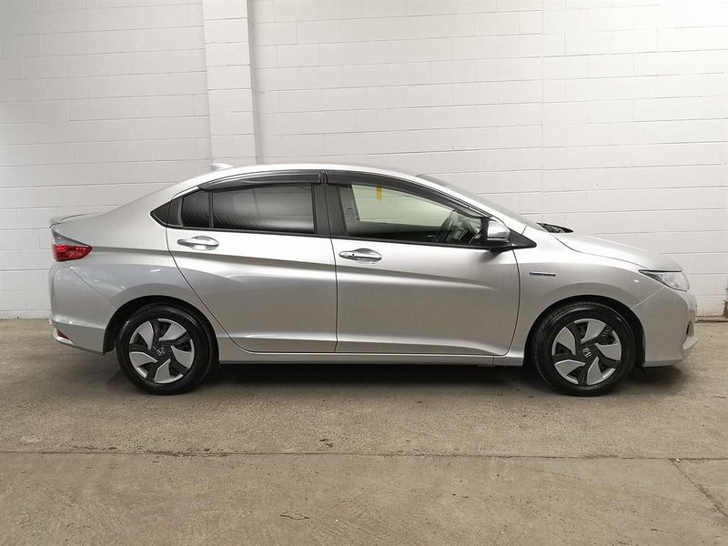 2017 Honda GRACE Hybrid, photo 3