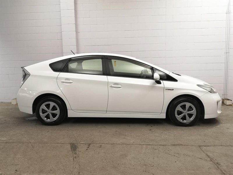 2014 Toyota Prius Camchain, Hybrid, super eco, photo 3