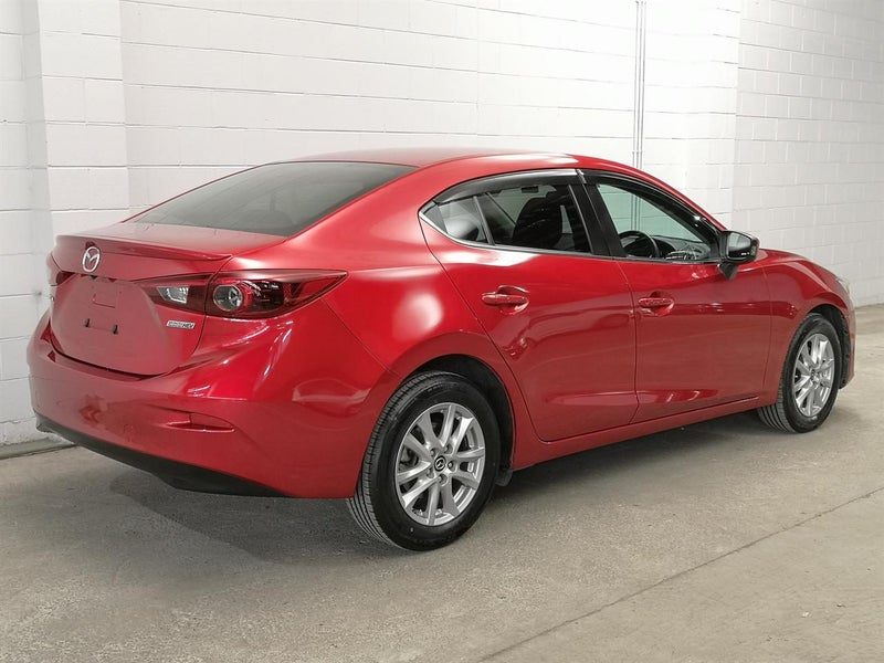 2014 Mazda Axela, photo 2