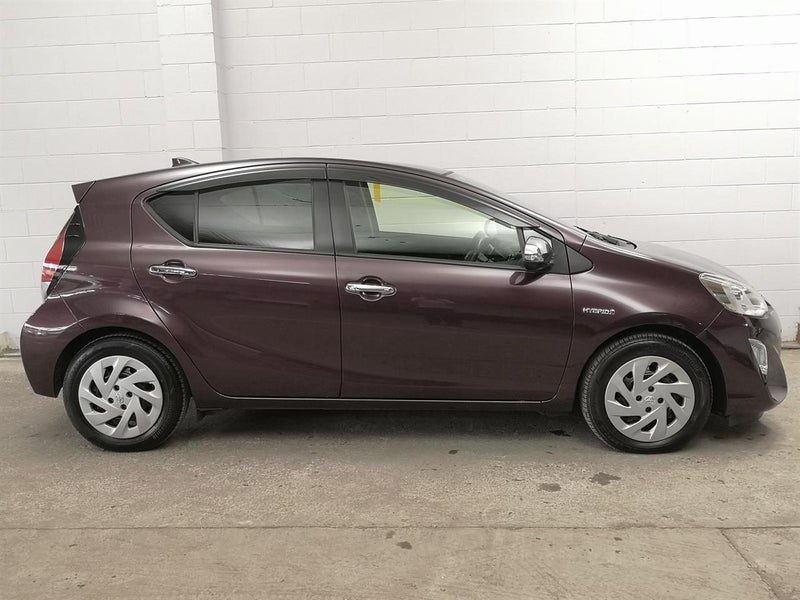 2016 Toyota Aqua Push Start, Camchain, Nice n tidy, photo 3