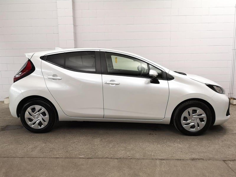2022 Toyota Aqua New Shape G Keyless spec Camchain, photo 3