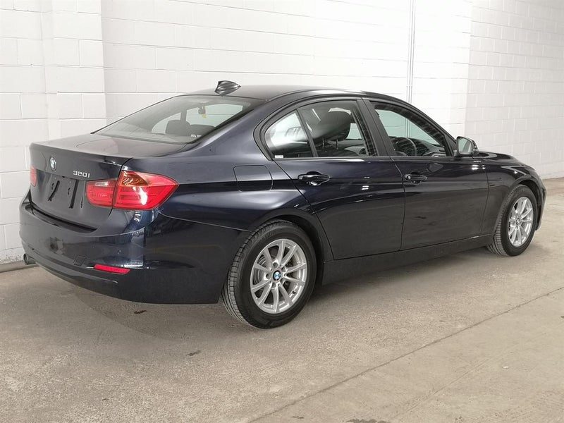 2015 BMW 320i NZ Screen, Low ks, photo 2