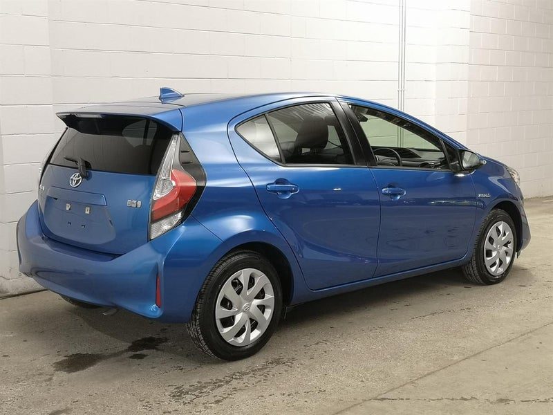 2017 Toyota Aqua G, photo 2
