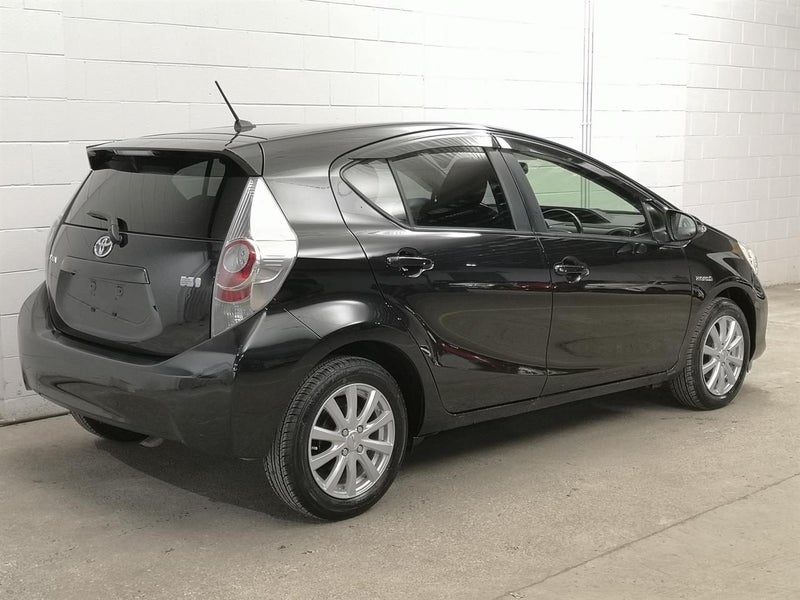2014 Toyota Aqua G Leather Pack, Low ks, Highspec, photo 2