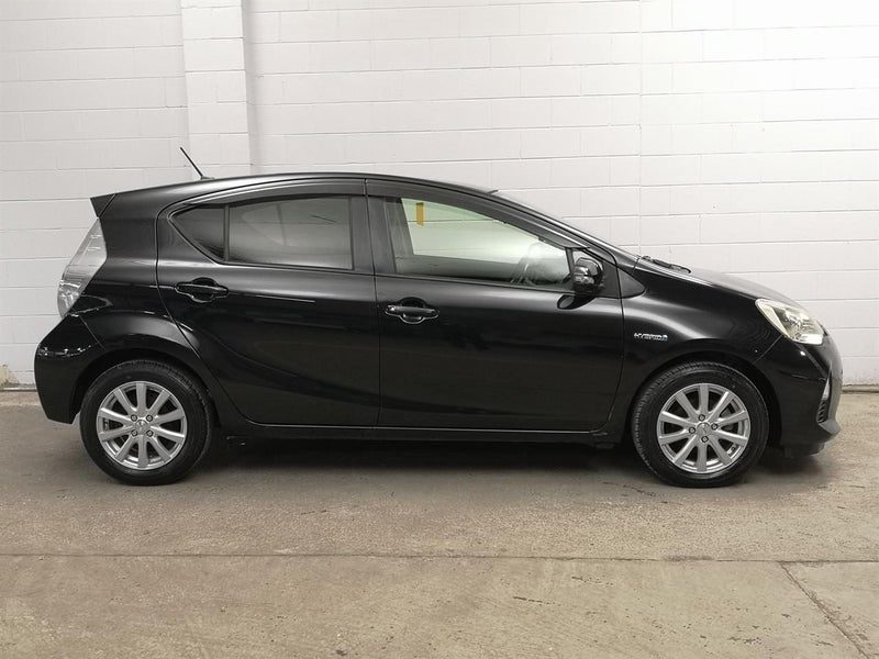 2014 Toyota Aqua G Leather Pack, Low ks, Highspec, photo 3