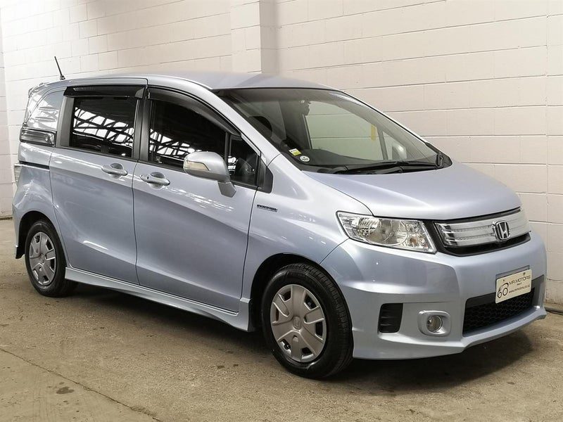 2013 Honda Freed Newshape, Hybrid Camchain