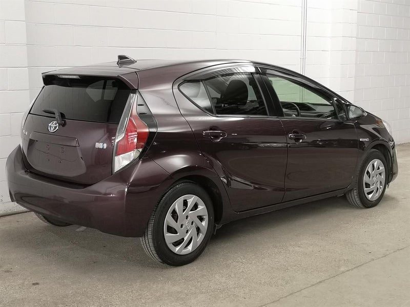 2015 Toyota Aqua Facelift, camchain, nice n tidy, photo 2