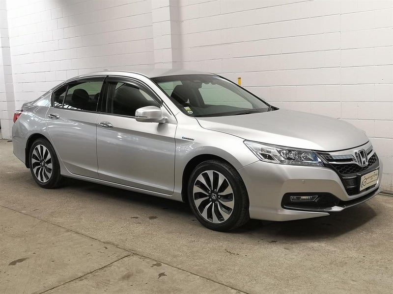 2015 Honda Accord Hybrid Low Km and High spec