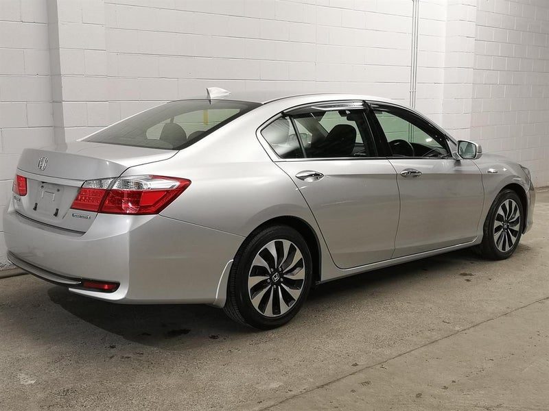 2015 Honda Accord Hybrid Low Km and High spec, photo 2