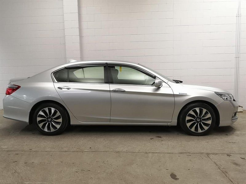 2015 Honda Accord Hybrid Low Km and High spec, photo 3