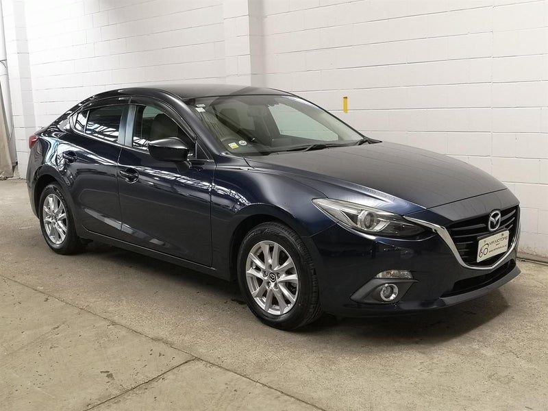 2013 Mazda Axela