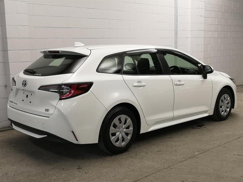 2021 Toyota Corolla Touring, photo 2