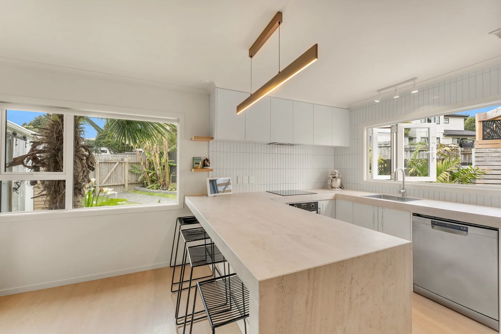 8 Charnley Grove, Glenfield, photo 6