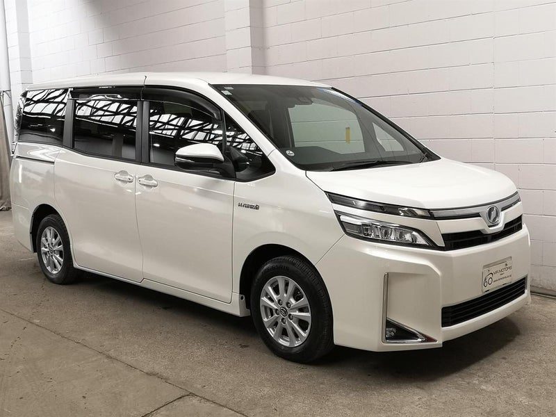2017 Toyota Voxy Hybrid