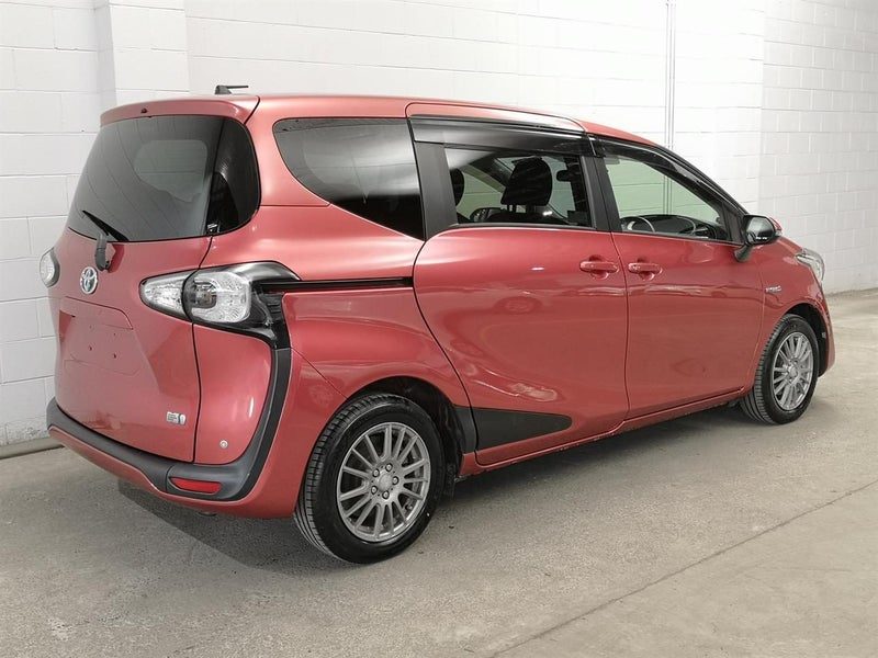 2015 Toyota Sienta 7 seats, Low ks, High Spec, photo 2