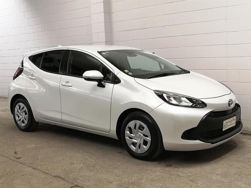 2022 Toyota Aqua Newshape ,Keyless ,Camera