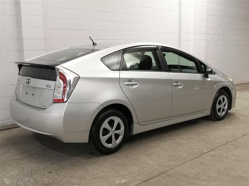 2013 Toyota Prius Facelift, Camchain, nice n tidy, photo 2