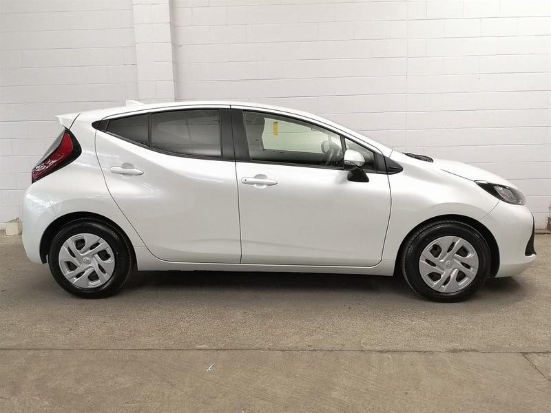 2022 Toyota Aqua Newshape, Camchain, Nice n tidy, photo 3