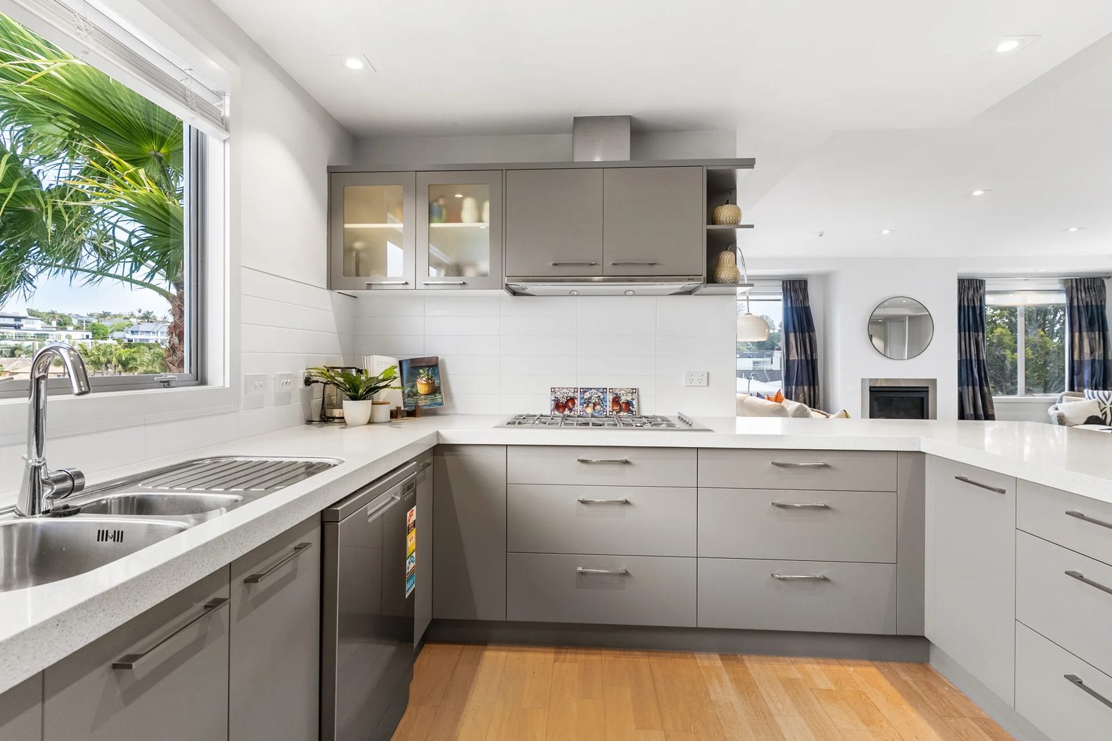 9/245 Tamaki Drive, Kohimarama, photo 8