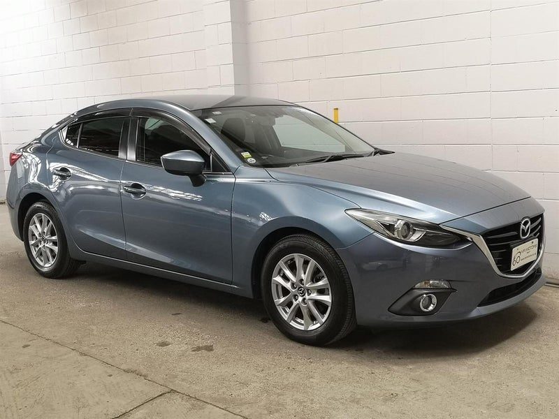 2013 Mazda Axela