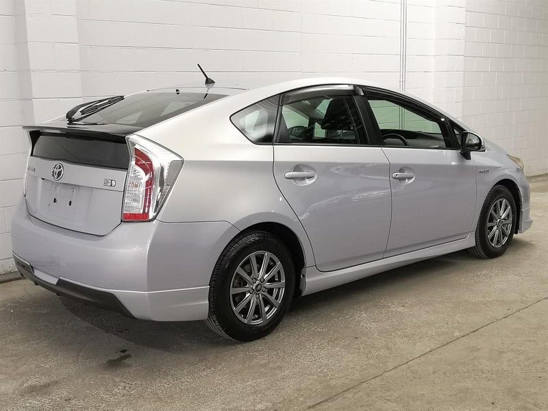 2013 Toyota Prius Camchain, Hybrid, super eco, photo 2