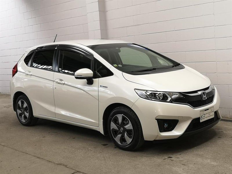 2016 Honda Fit hybrid, facelift, camchain