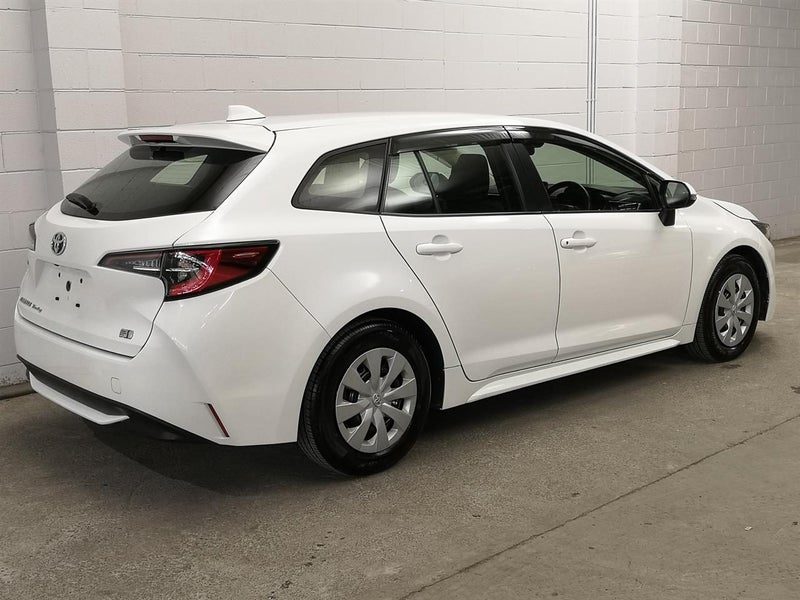 2021 Toyota Corolla Touring, photo 2
