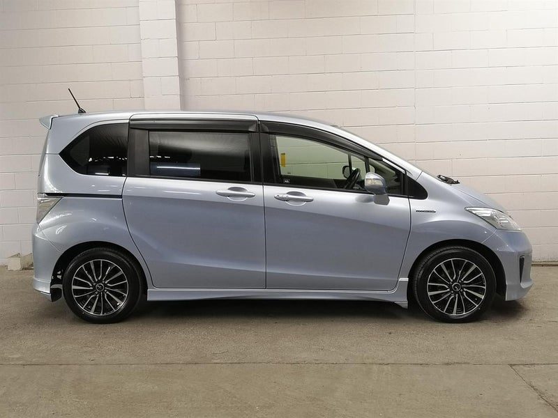 2013 Honda Freed Hybrid, photo 3
