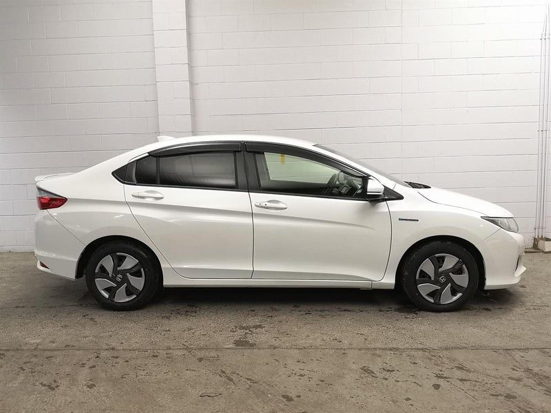 2015 Honda GRACE Hybrid 1.5L / City with low KM, photo 3