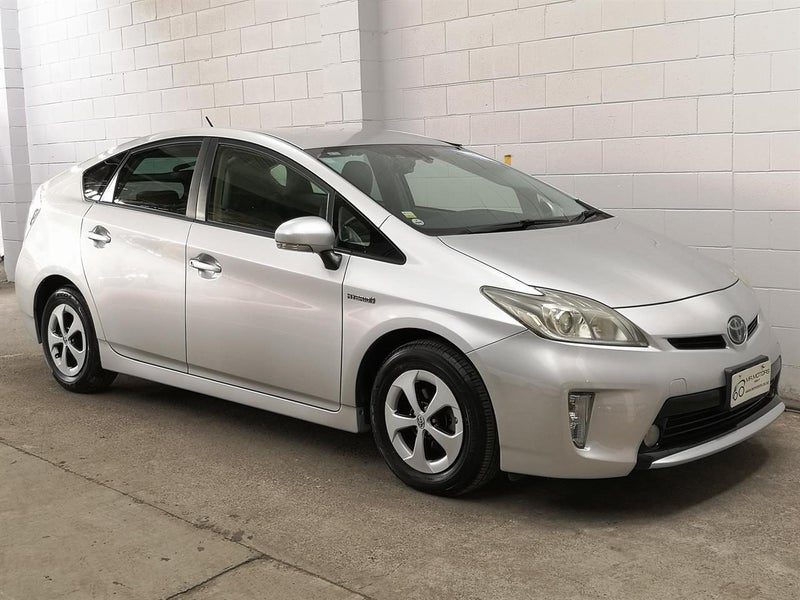 2013 Toyota Prius facelift ,low ks, as new
