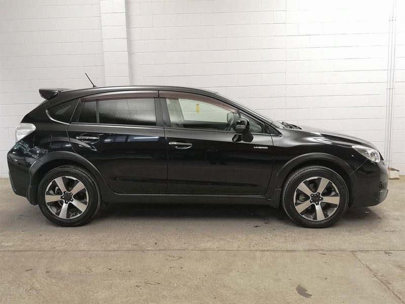 2014 Subaru XV Hybrid Super low ks as new, photo 3