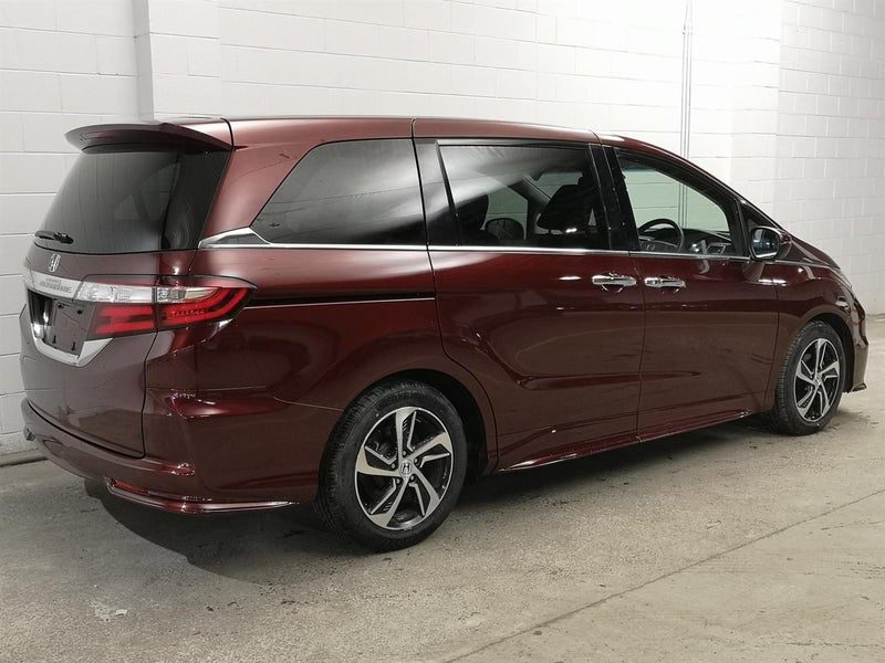 2017 Honda Odyssey 8 seater High Spec, As New, photo 2