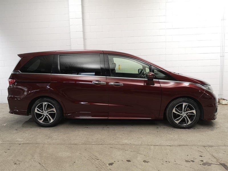 2017 Honda Odyssey 8 seater High Spec, As New, photo 3