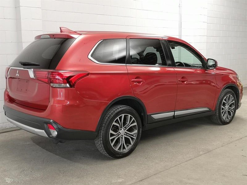 2018 Mitsubishi Outlander, photo 2