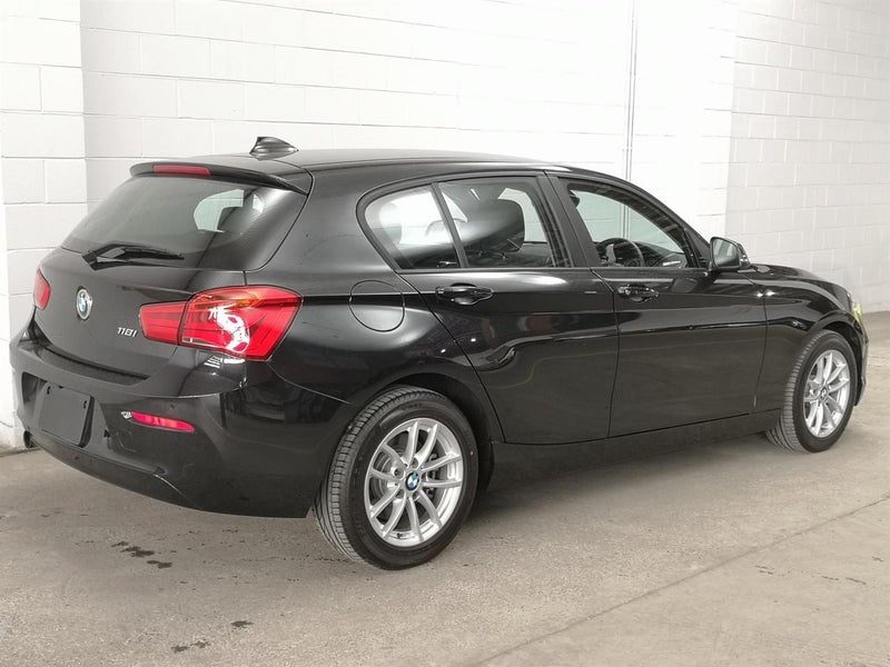 2015 BMW 118i Newshape, super low ks, as new, photo 2