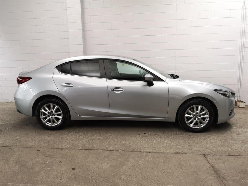 2017 Mazda Axela HEV 2.0S Skyactive Bodykit Low KM, photo 3
