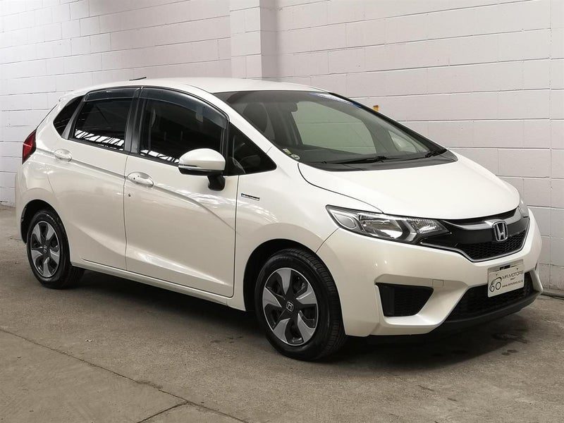 2015 Honda Fit Hybrid, camchain, nice n tidy