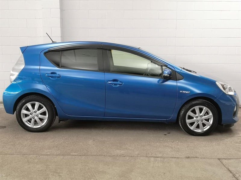 2014 Toyota Aqua Keyless, Camchain, Nice n tidy, photo 3