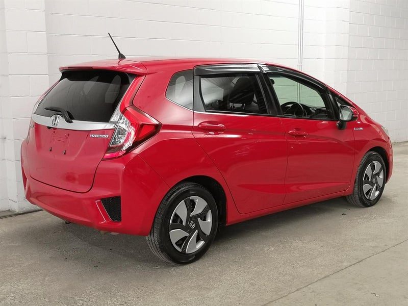 2014 Honda Fit Hybrid, photo 2