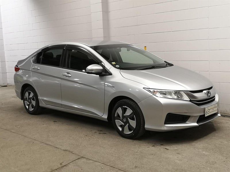 2017 Honda GRACE Super low ks, as new